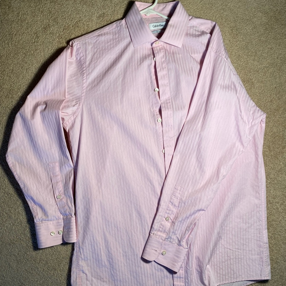 Calvin Klein Regular Fit button down dress shirt LIKE NEW